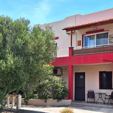 Allas, Guest Art Agios Nikolaos
