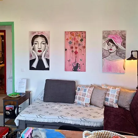 Appartement Allas, Guest Art *